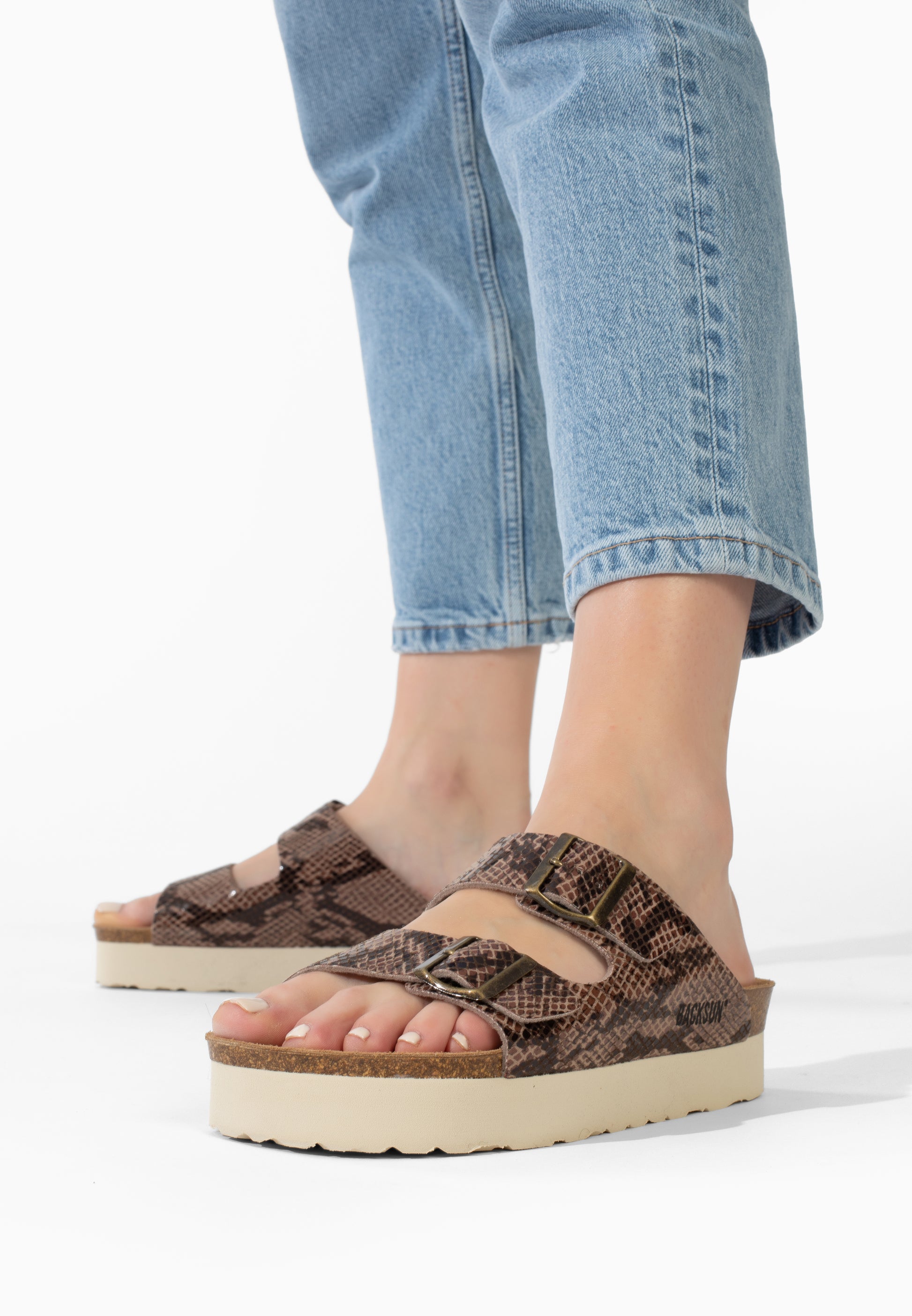 Dumai Brown Platform Sandals