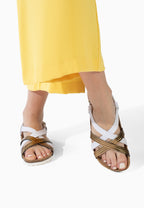 Veracruz Sandalen mit mehreren Riemen in Weiß und Gold